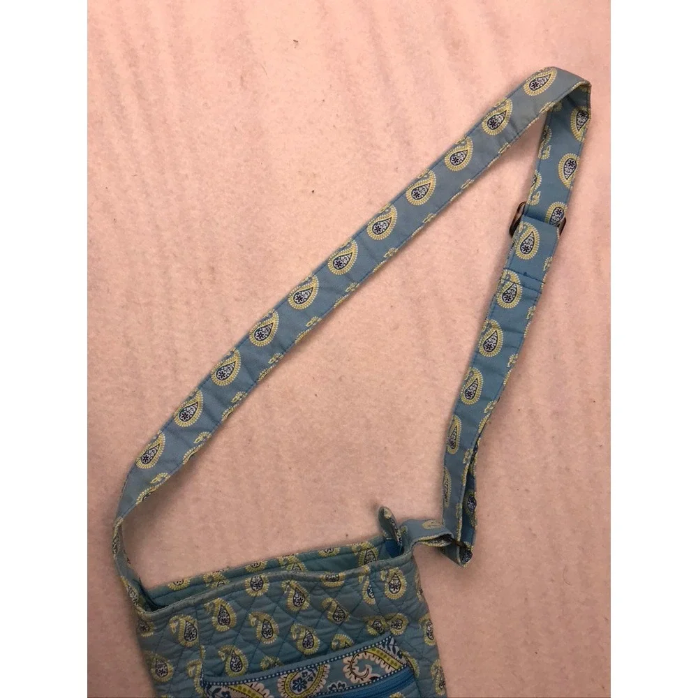 Vera Bradley Crossbody Bag Women Small Blue Quilted Paisley Hipster‎ Spring